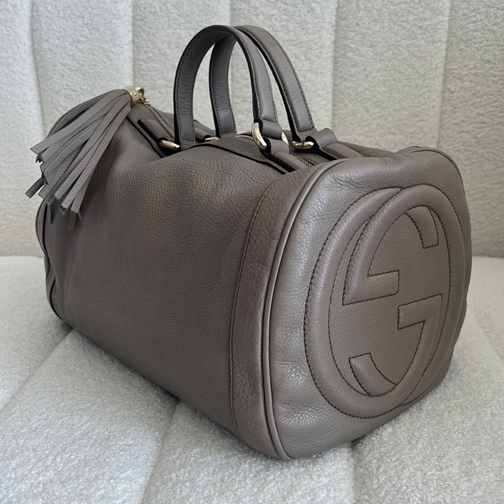 SOHO BOSTON LEATHER HANDBAG